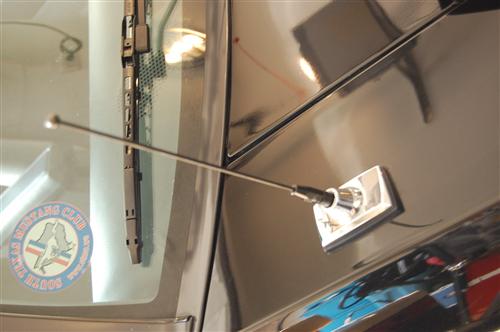 1979-09 Mustang SVE Black 8" Shorty Antenna Mast
